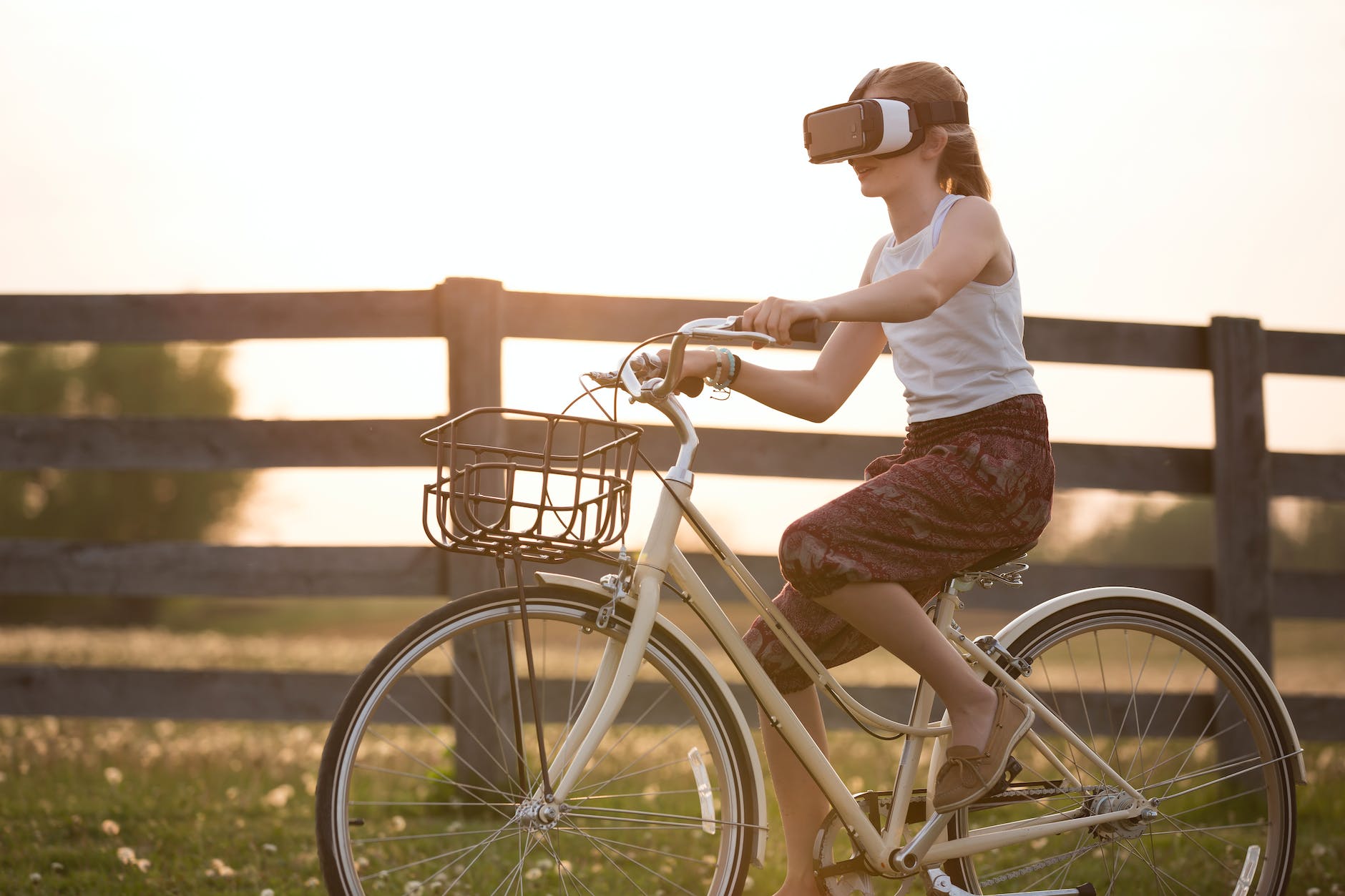 What triggers change in Online Behavior?